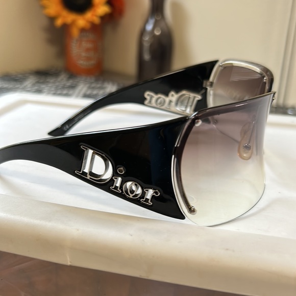 Iconic Luxury Designer Christian Dior oversized eyewear main image 5